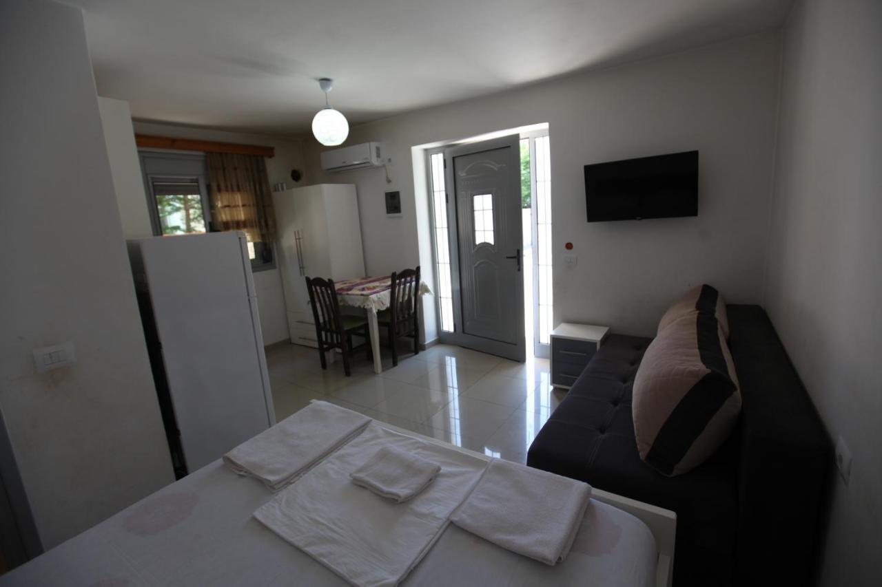 Vila Anhel Εξαμίλιο Εξωτερικό φωτογραφία