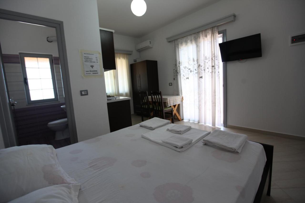 Vila Anhel Εξαμίλιο Εξωτερικό φωτογραφία