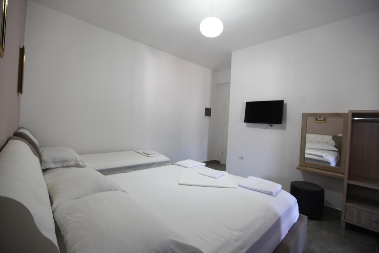 Vila Anhel Εξαμίλιο Εξωτερικό φωτογραφία