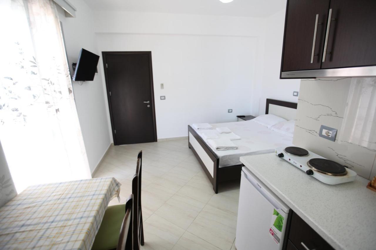 Vila Anhel Εξαμίλιο Εξωτερικό φωτογραφία